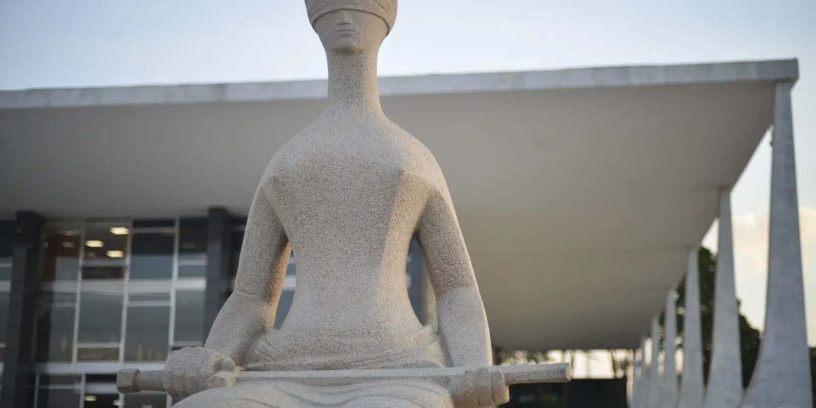 Magistrados solicitam mais tempo para implementar restrições a benefícios extras