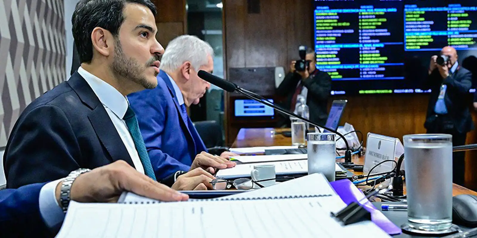 Jorge Messias inicia sabatina no Senado em busca de vaga no STF