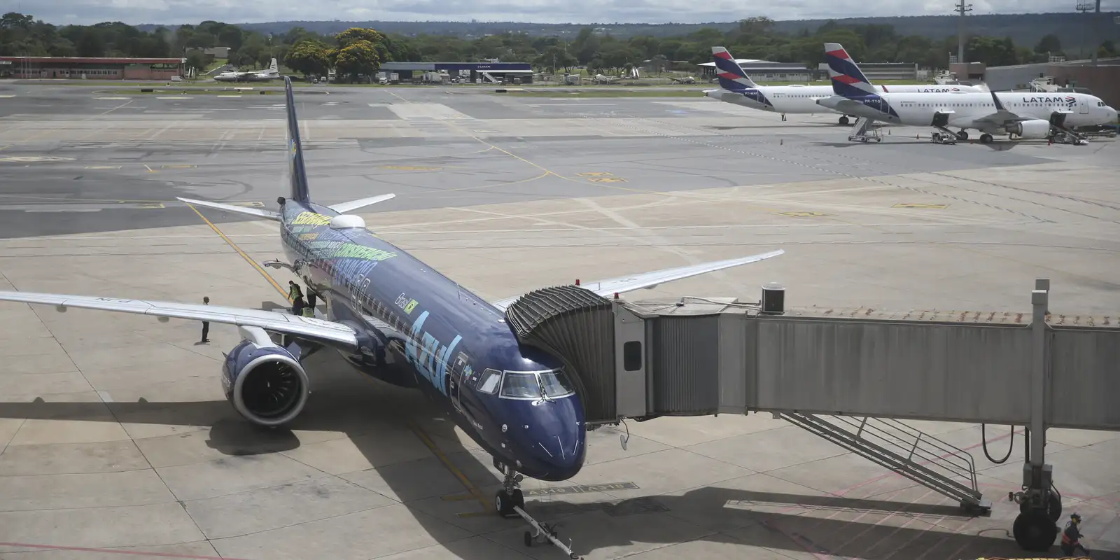 CMN estabelece regras para linha de crédito emergencial destinada a companhias aéreas