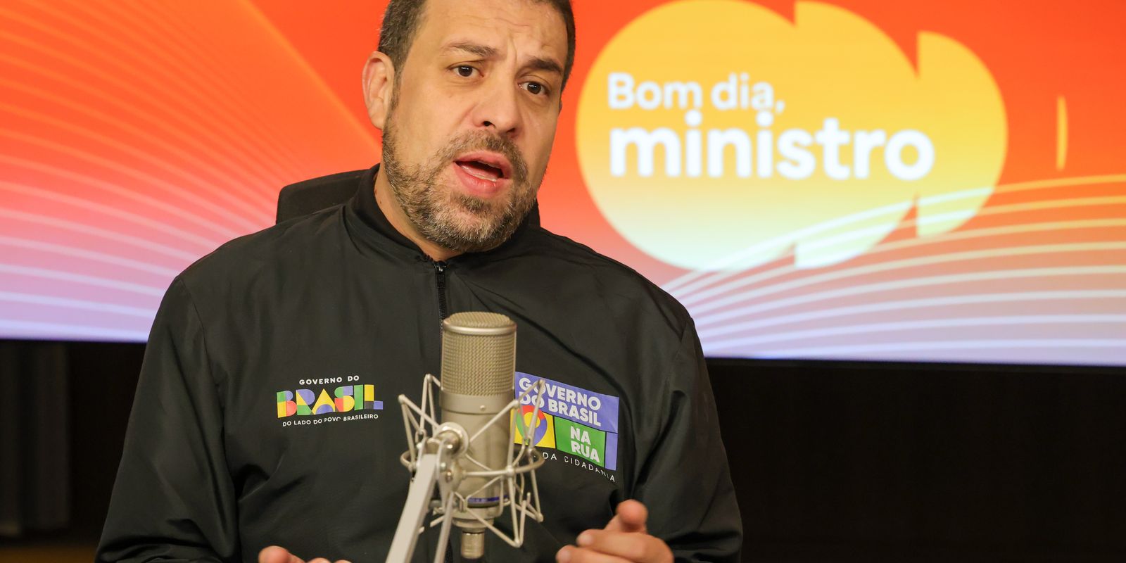 Juros elevados impulsionam endividamento e demandam mais Desenrola, alerta Boulos