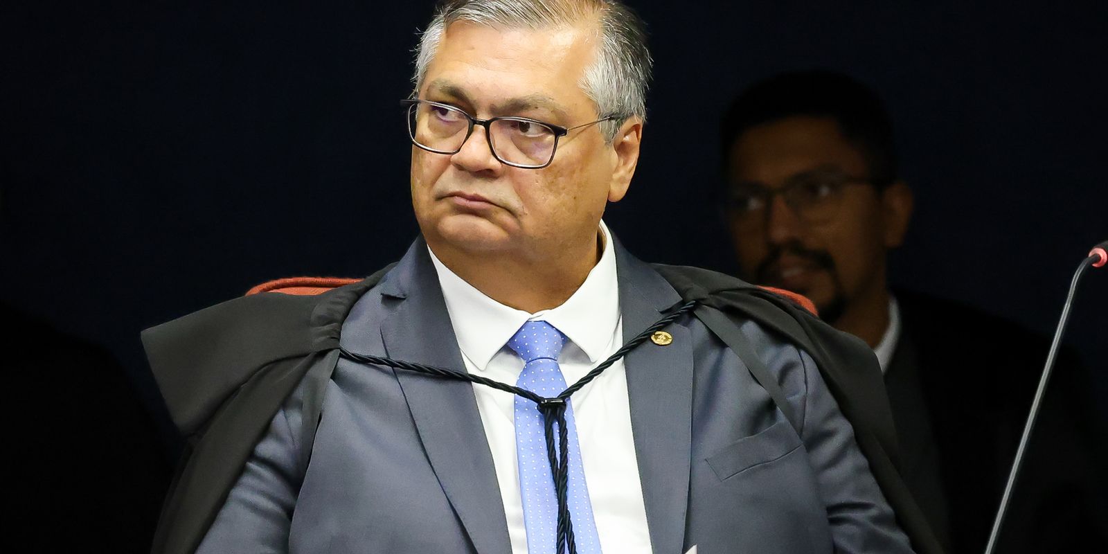 Dino estabelece prazo de 10 dias para o governo apresentar plano de combate a incêndios