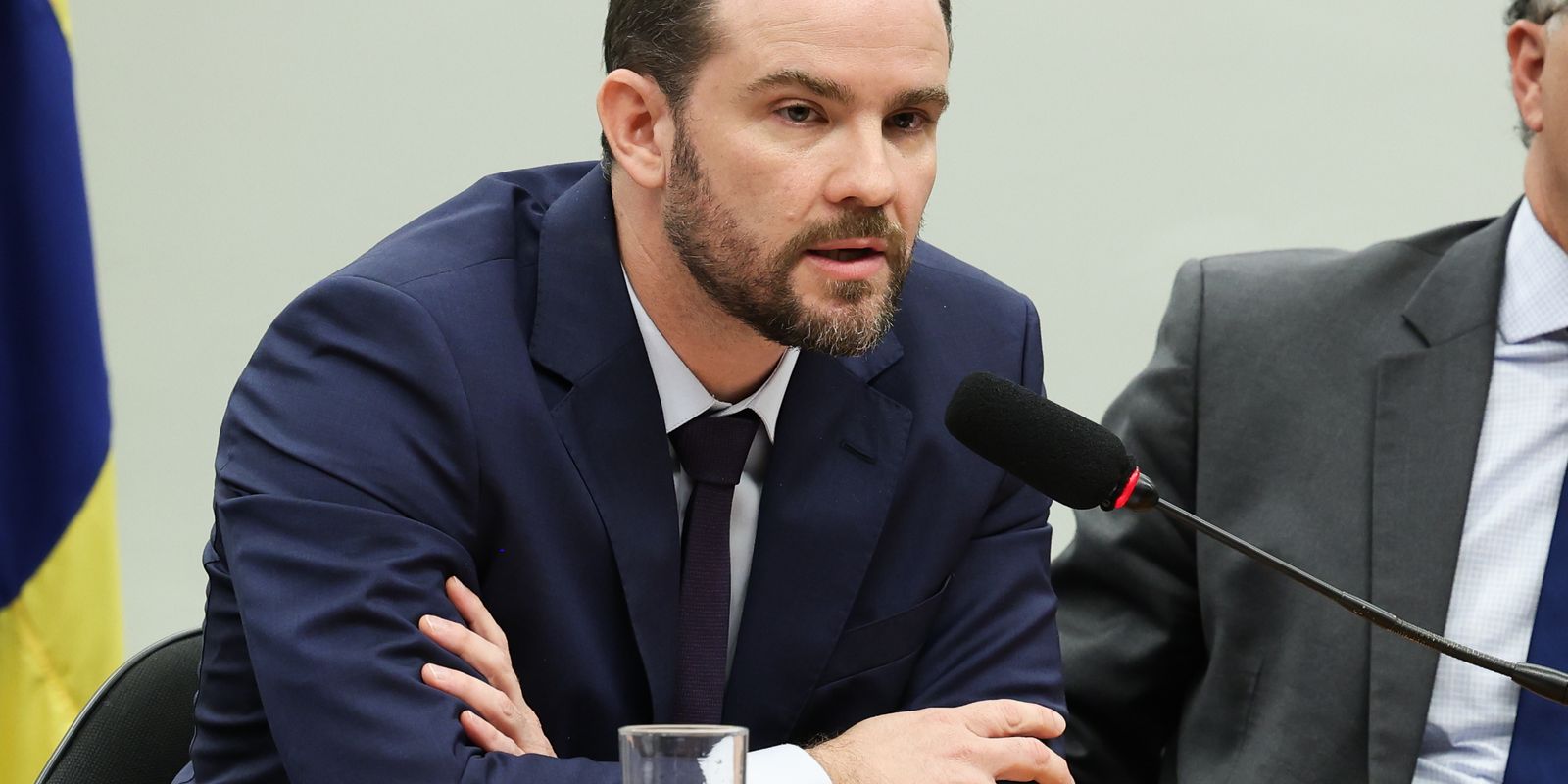 Durigan embarca para a França em missão do G7 e encontros bilaterais