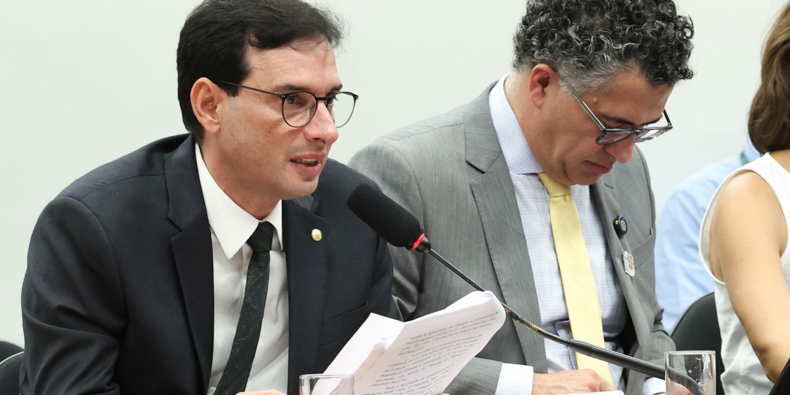 Relator da PEC 221/19 propõe domingo como folga prioritária para o fim da escala 6x1