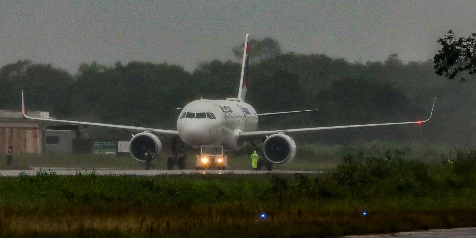 Governo estende benefícios fiscais para querosene de aviação e biodiesel
