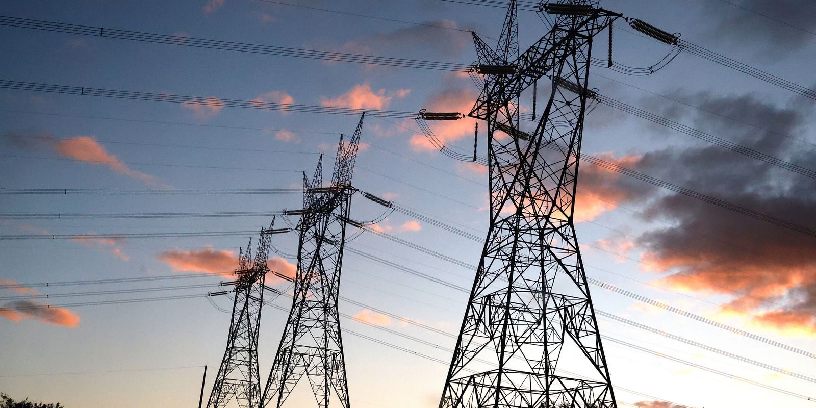 Governo federal prorroga acordos com distribuidoras de energia em 13 estados