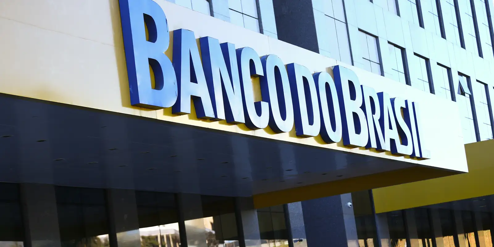 Lucro do Banco do Brasil recua 54% devido à crise no setor agrícola