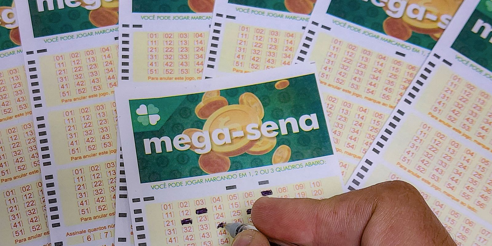 Prêmio da Mega-Sena acumula e chega a R$ 16 milhões