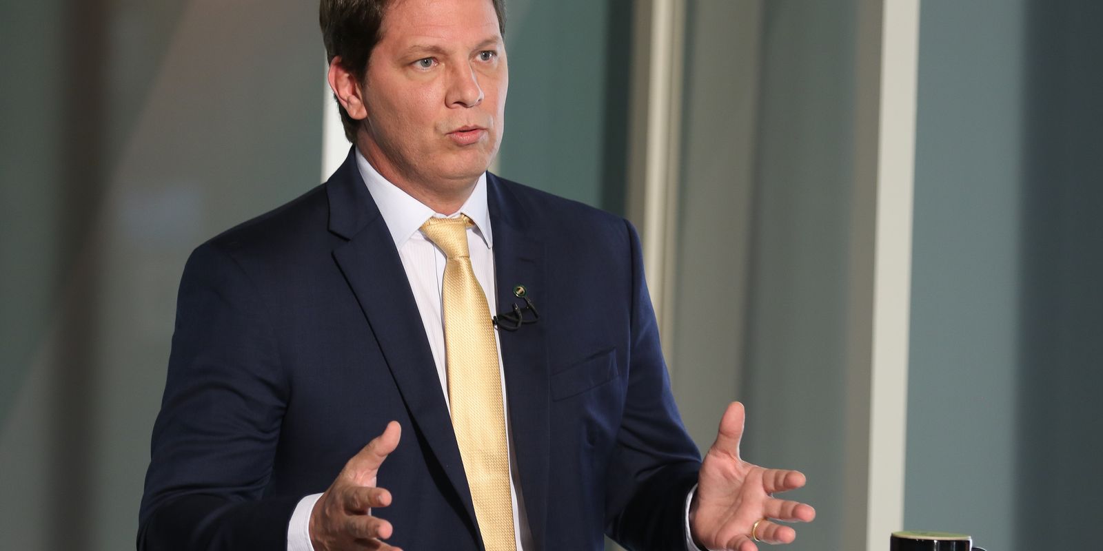 STF não consegue localizar Mário Frias para depor sobre filme de Bolsonaro