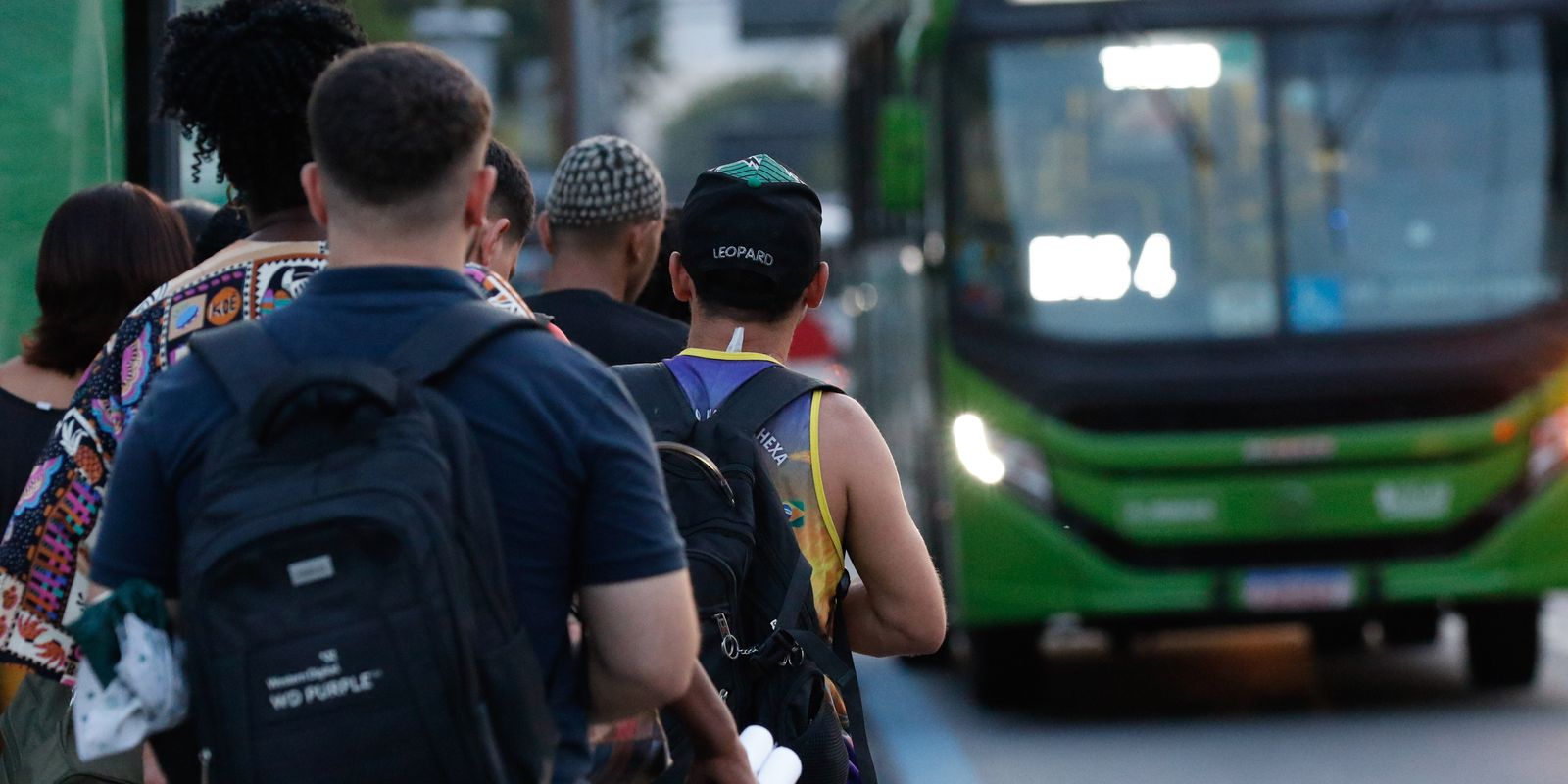 Motoristas de ônibus do Rio de Janeiro deflagam greve por tempo indeterminado