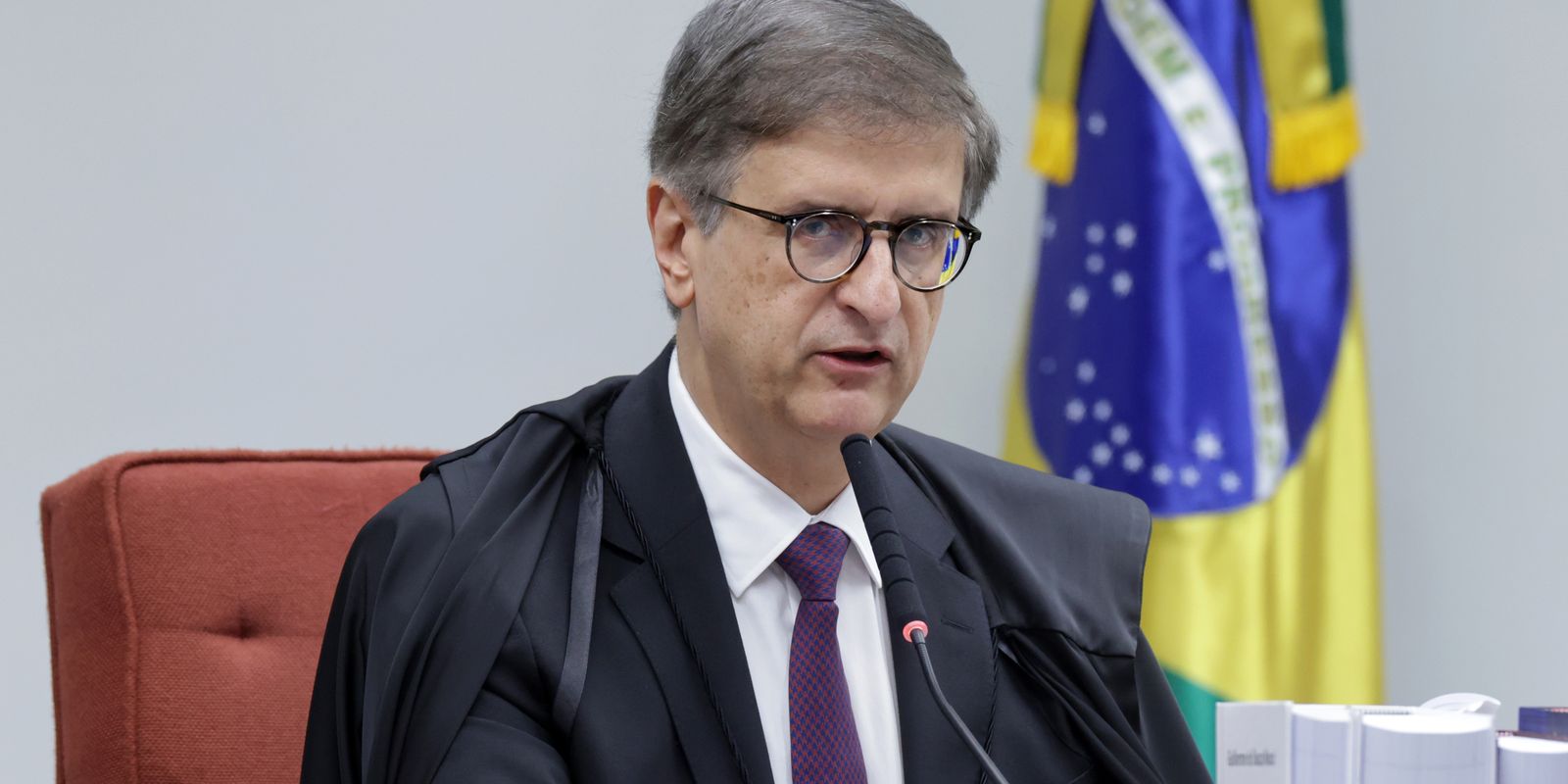PGR se posiciona contra revisão da condenação de Bolsonaro