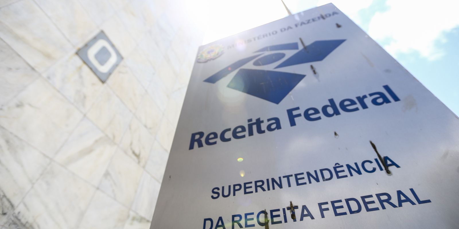 Receita Federal inicia pagamento de lote especial de restituição do IR em julho