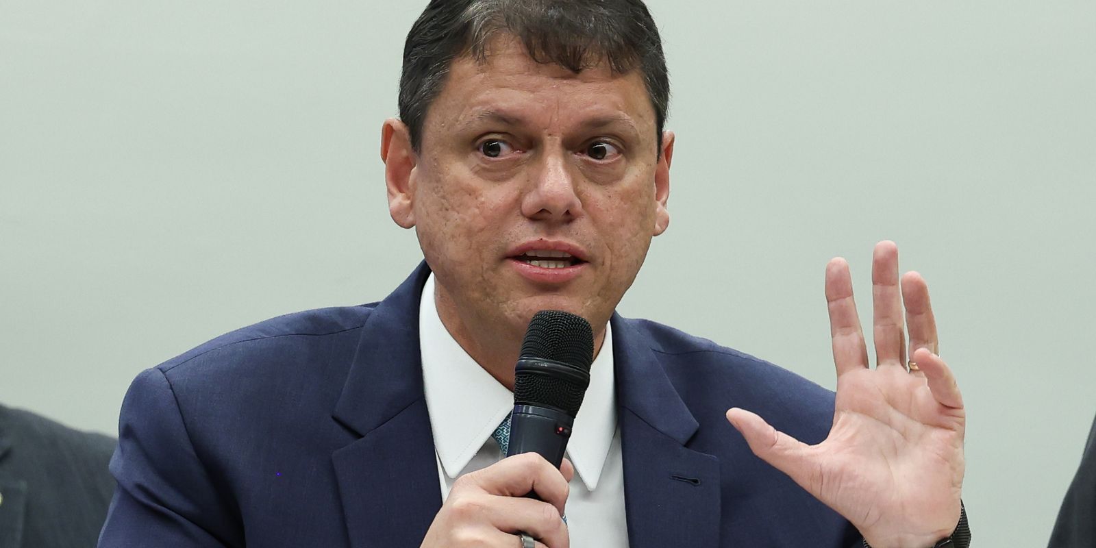 Tribunal de Contas de São Paulo aprova contas de Tarcísio de 2025 com ressalvas