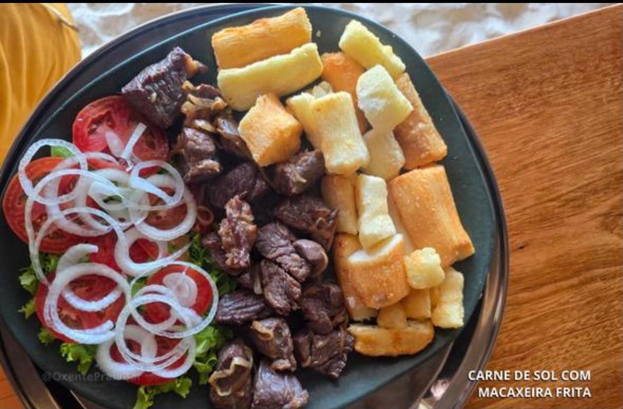  Carne de Sol com Macaxeira