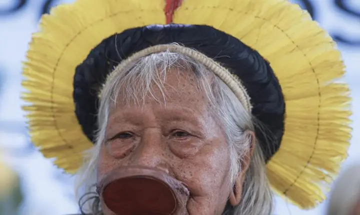 Cacique Raoni apresenta leve melhora, mas segue sob cuidados intensivos