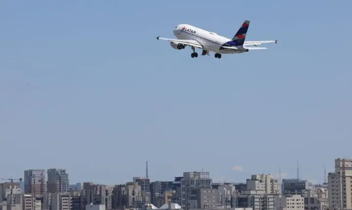 Cade apura eventual coordenação de preços entre Latam e Gol
