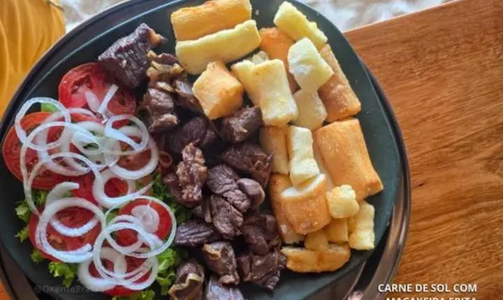  Carne de Sol com Macaxeira