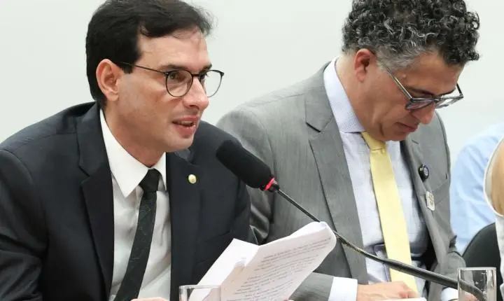 Relator da PEC 221/19 propõe domingo como folga prioritária para o fim da escala 6x1