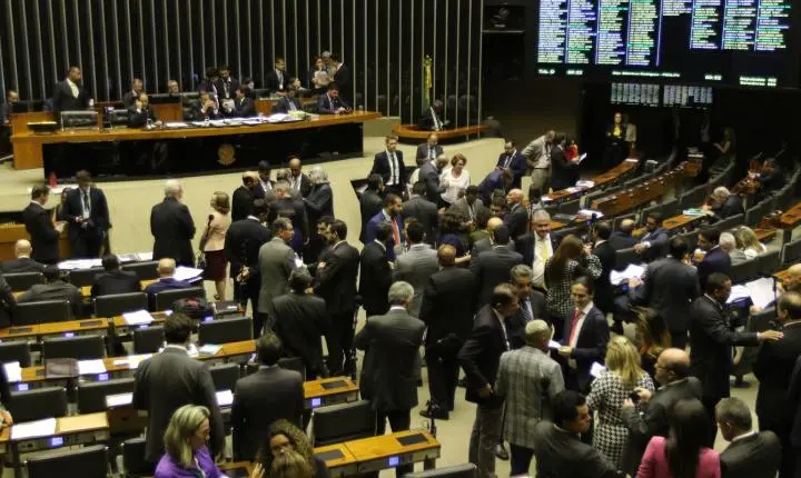 Municípios em débito poderão acessar verbas federais após derrubada de vetos