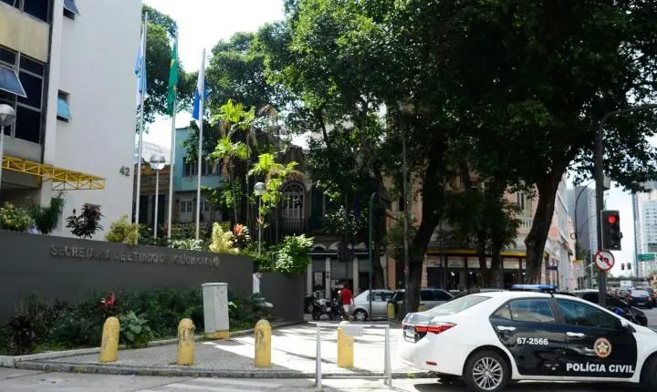 Operação no Rio desmantela esquema de furto de combustível