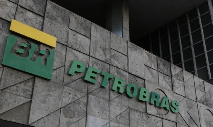 Petrobras reduz preço do diesel a partir desta segunda-feira