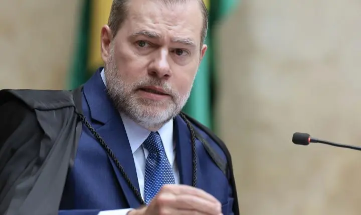 Toffoli vota por prazo de 60 dias para big techs se adequarem a regras do STF