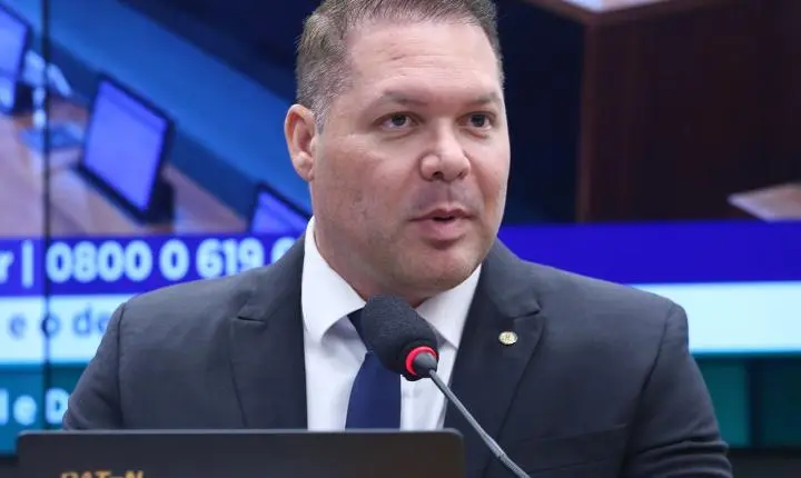 TSE declara ex-deputado do Ceará inelegível e invalida seus votos